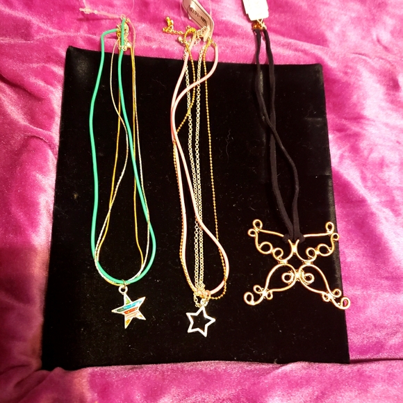 Women's Fashion Necklaces. Set of 6. - Picture 2 of 3